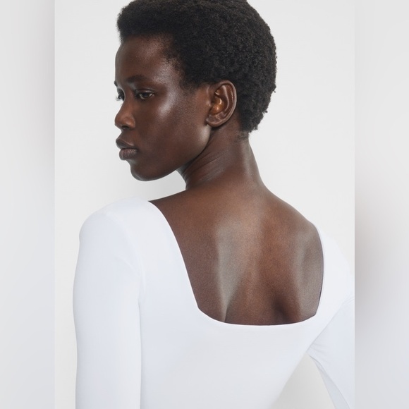 Aritzia Original Contour Squareneck Bodysuit White- Large - Picture 2 of 9